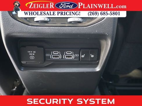 Used 2023 Jeep Grand Cherokee Limited image 13