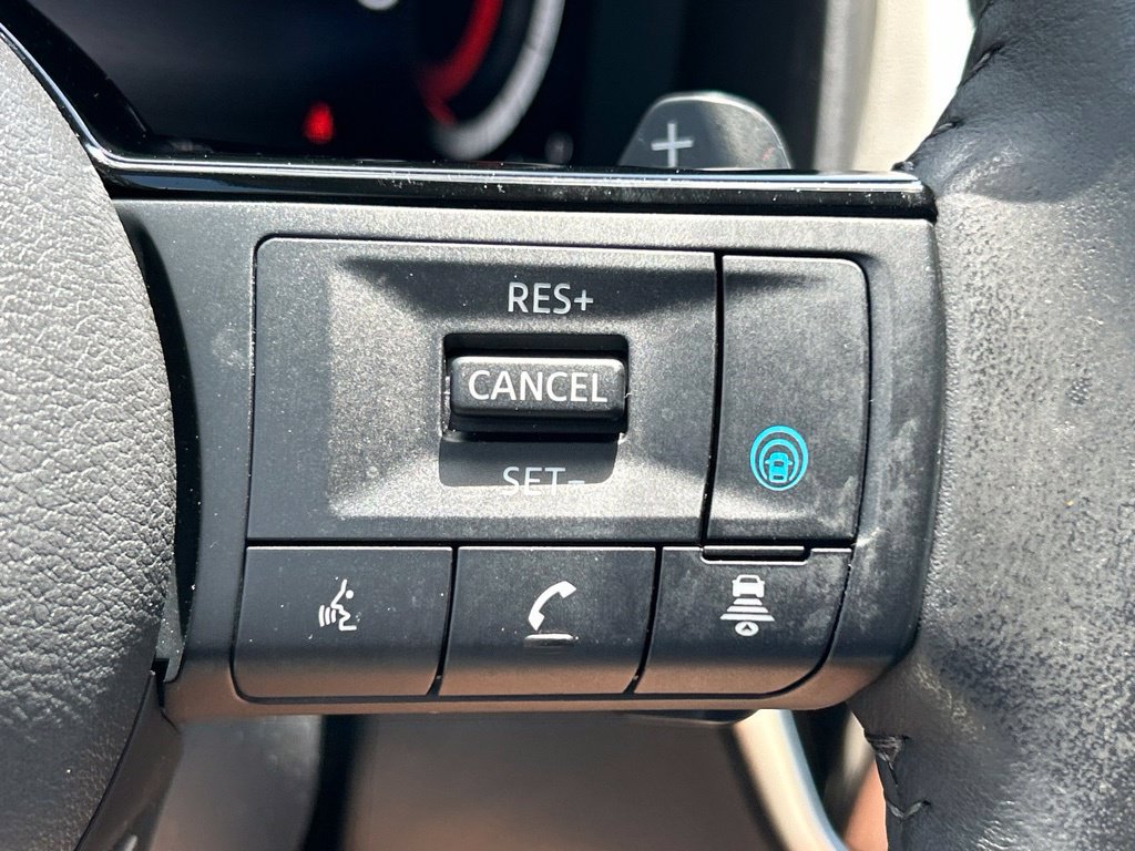 Certified 2024 Nissan Rogue SL FWD image 28