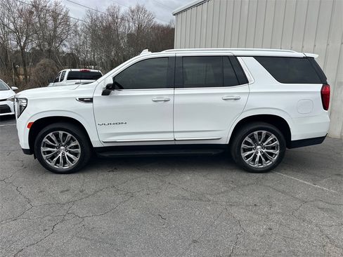 Used 2021 GMC Yukon SLT w/ SLT Luxury Plus Package image 9