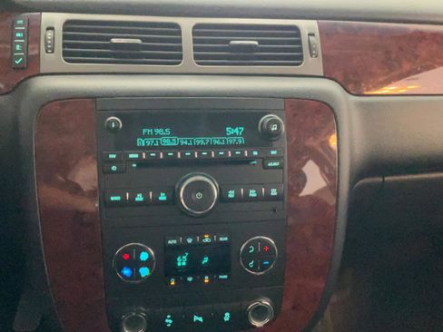 Used 2012 Chevrolet Tahoe LT RWD image 11