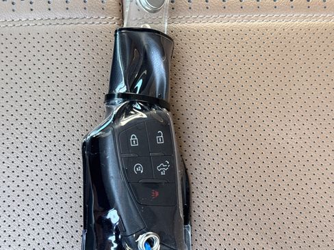 Used 2025 Chevrolet Silverado 1500 High Country image 37