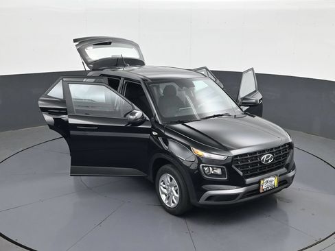 New 2026 Hyundai Venue SE FWD image 29