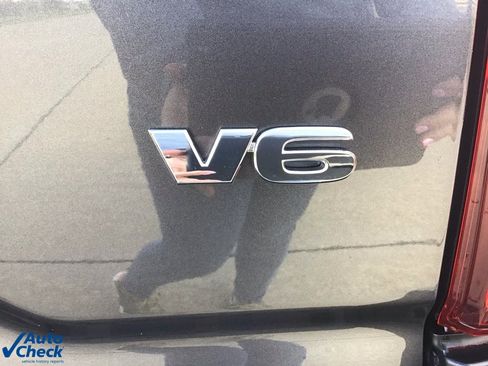 Used 2022 Toyota Tacoma SR image 39