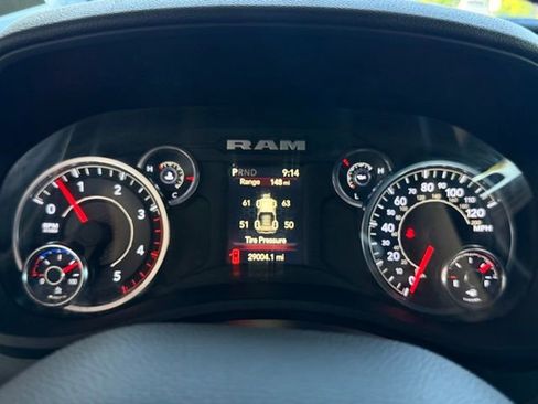 Used 2024 RAM 2500 Big Horn AWD/4WD image 16