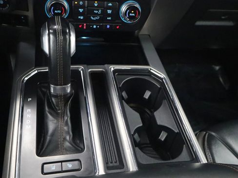 Used 2020 Ford F150 Platinum w/ Technology Package image 28