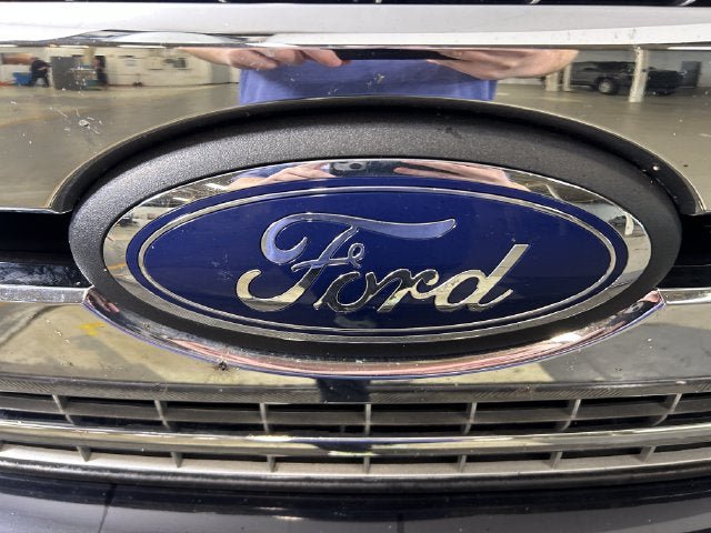 Used 2018 Ford F150 XLT w/ Equipment Group 302A Luxury AWD/4WD image 9
