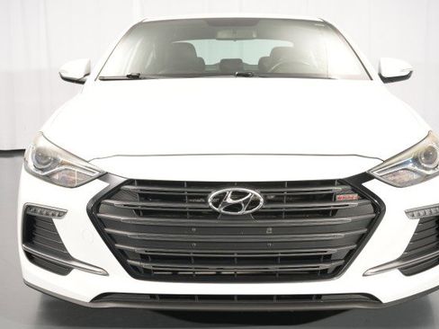 Used 2018 Hyundai Elantra Sport w/ Cargo Package FWD image 5