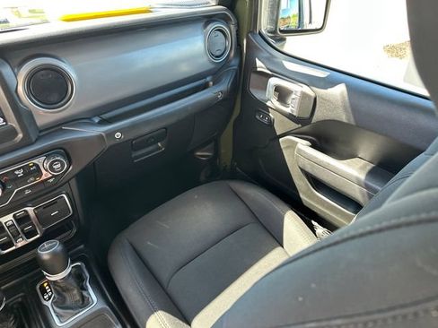 Used 2022 Jeep Gladiator Sport AWD/4WD image 20