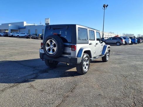 Used 2018 Jeep Wrangler Unlimited Sahara image 20