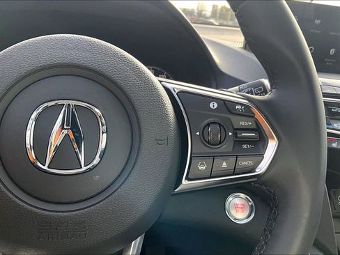 Used 2025 Acura RDX SH-AWD image 28