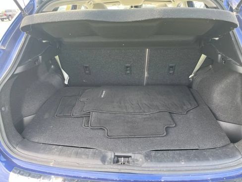 Used 2021 Nissan Rogue Sport SV AWD/4WD image 2