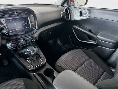 Certified 2024 Kia Soul LX w/ Option Group 015 image 21