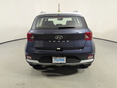 New 2025 Hyundai Venue Limited image 6