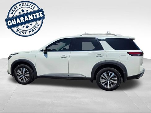 Used 2023 Nissan Pathfinder SL AWD/4WD image 4