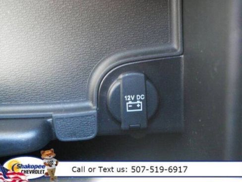 Used 2019 Dodge Journey SE image 27