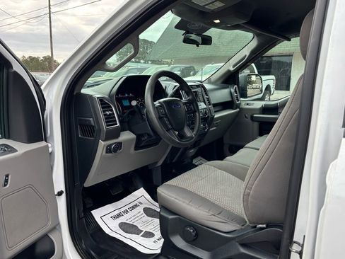 Used 2015 Ford F150 XLT w/ Trailer Tow Package RWD image 17