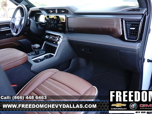 Used 2026 GMC Sierra 1500 Denali Ultimate AWD/4WD image 8