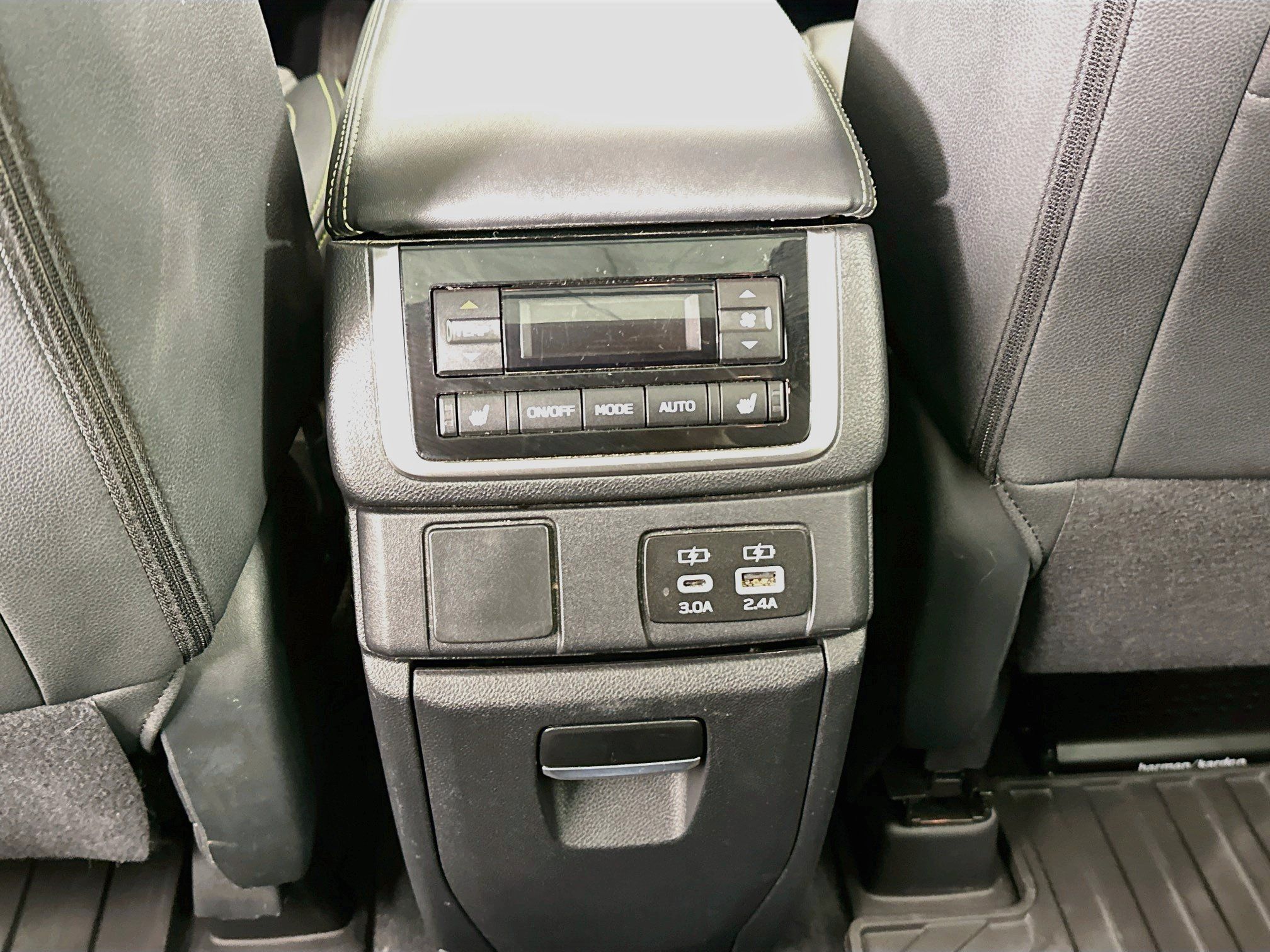 Used 2023 Subaru Ascent Onyx Edition Limited AWD/4WD image 28