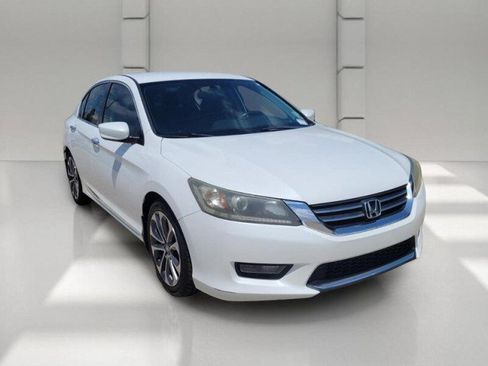 Used 2015 Honda Accord Sport image 3