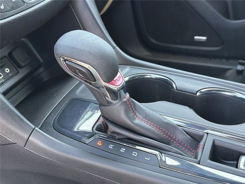 Used 2024 Chevrolet Equinox RS w/ RS Leather Package FWD image 32