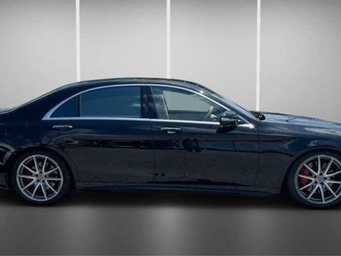 Used 2018 Mercedes-Benz S 450 Sedan w/ AMG Line Exterior image 6