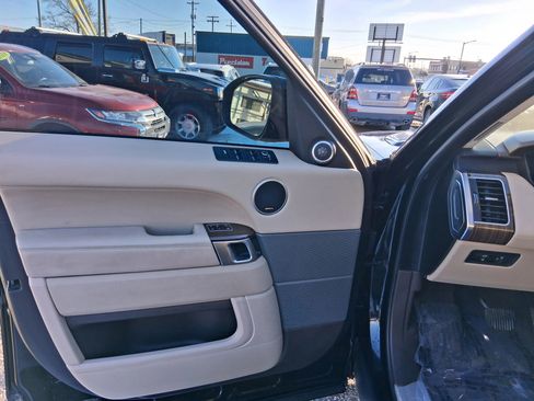 Used 2015 Land Rover Range Rover Sport HSE image 25
