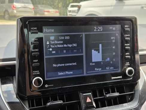 Used 2022 Toyota Corolla LE FWD image 18