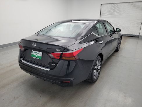 Used 2023 Nissan Altima 2.5 SV AWD/4WD image 9