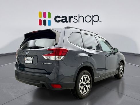 Used 2021 Subaru Forester Premium image 5