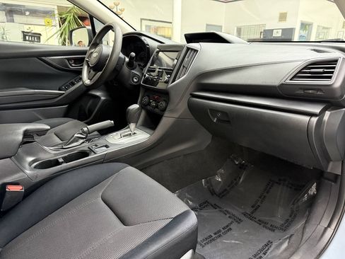 Used 2018 Subaru Crosstrek 2.0i AWD/4WD image 18