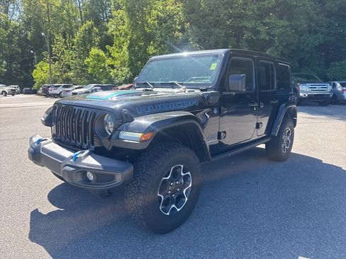 Used 2023 Jeep Wrangler Unlimited Rubicon 4xe w/ Cold Weather Group AWD/4WD image 3