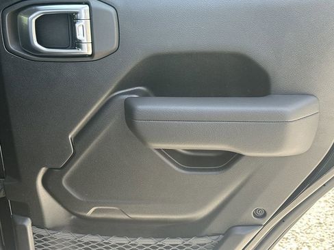 New 2026 Jeep Gladiator Sport AWD/4WD image 16