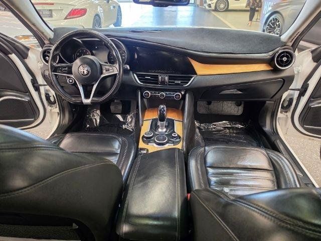 Used 2017 Alfa Romeo Giulia Ti w/ TI Lusso Light Wood Package AWD/4WD image 8