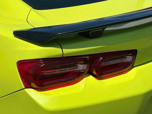 Used 2021 Chevrolet Camaro LT RWD image 13