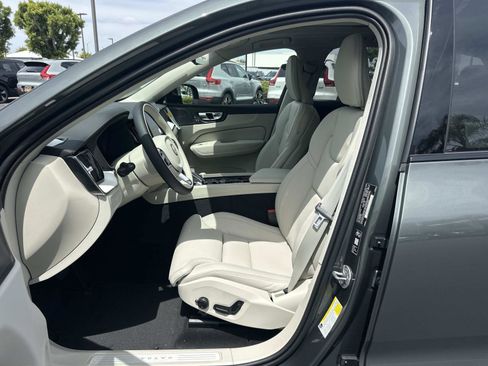 New 2026 Volvo XC60 B5 Ultra w/ Climate Package AWD/4WD image 13