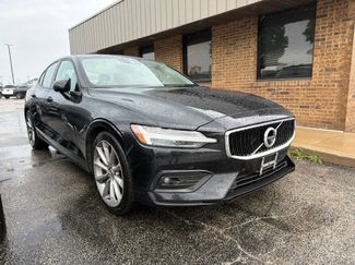 Used 2019 Volvo S60 T5 Momentum w/ Multimedia Package FWD video 2
