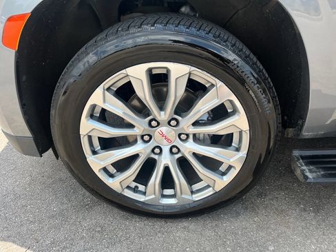 Used 2022 GMC Yukon Denali AWD/4WD image 30