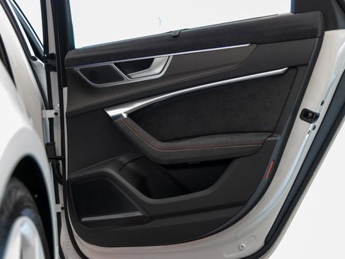 Used 2025 Audi RS 6 performance image 91