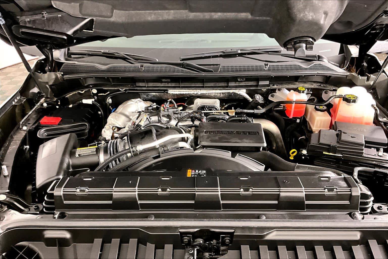 Certified 2025 GMC Sierra 2500 Denali Ultimate AWD/4WD image 29