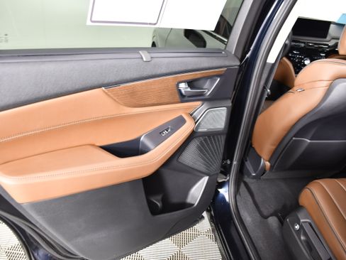 Used 2025 Acura MDX w/ Advance Package AWD/4WD image 46