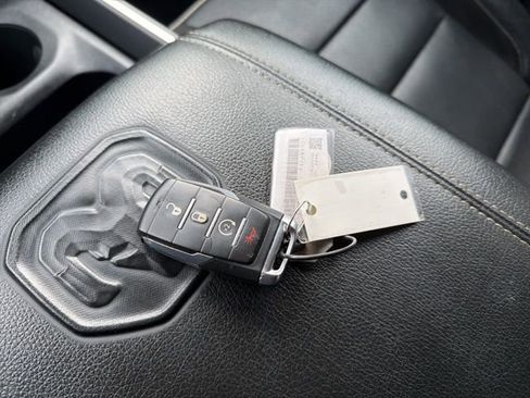 Used 2024 RAM 1500 Laramie image 36