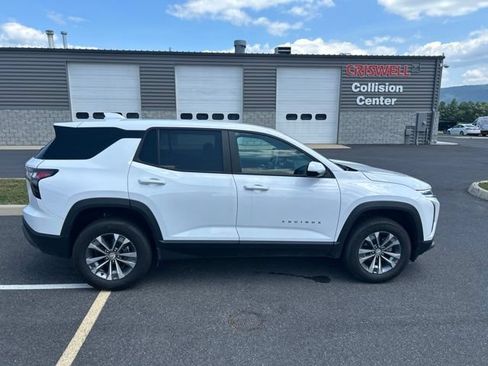 Used 2026 Chevrolet Equinox LT AWD/4WD image 6
