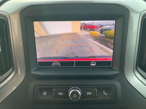 Used 2024 Chevrolet Silverado 2500 Custom image 25