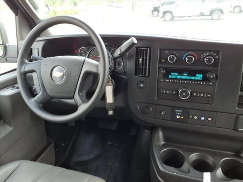 New 2026 Chevrolet Express 2500 w/ Driver Convenience Package RWD image 21