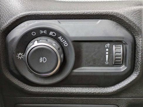 Used 2024 Jeep Wrangler Unlimited AWD/4WD image 25