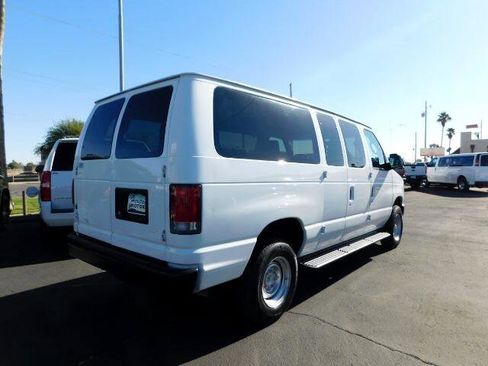 Used 2014 Ford E-350 and Econoline 350 XLT image 6