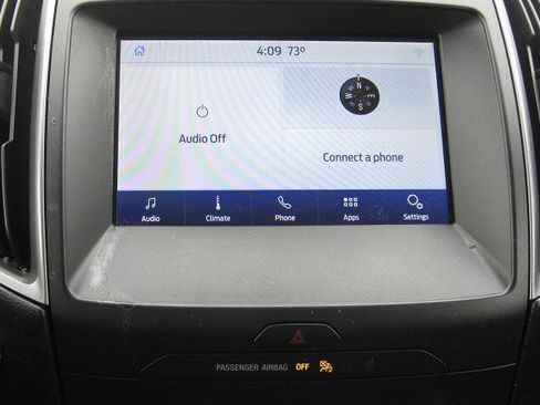 Used 2020 Ford Edge SE FWD image 12