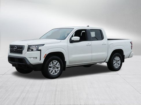 Certified 2023 Nissan Frontier SV w/ SV Convenience Package image 3