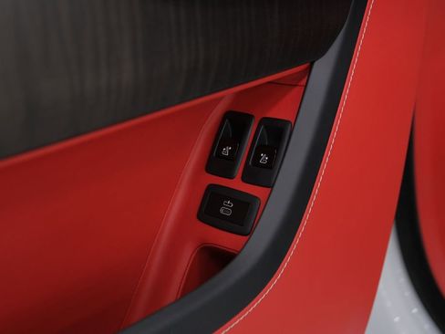 Used 2021 Rolls-Royce Cullinan image 37