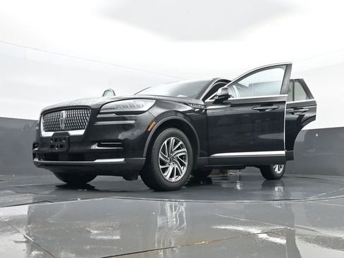 Used 2023 Lincoln Aviator AWD image 37